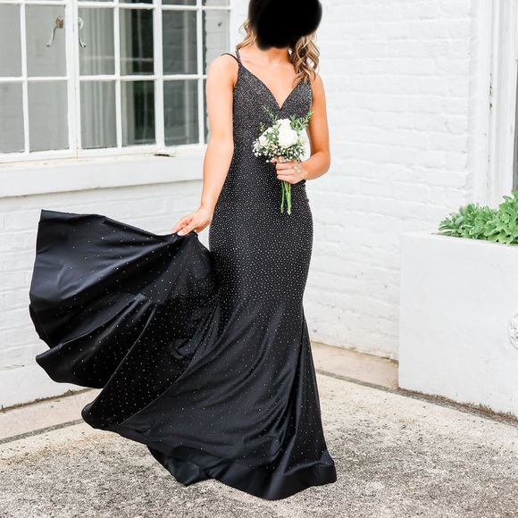 Ellie Wilde Black Formal Dress - Picture 5 of 9